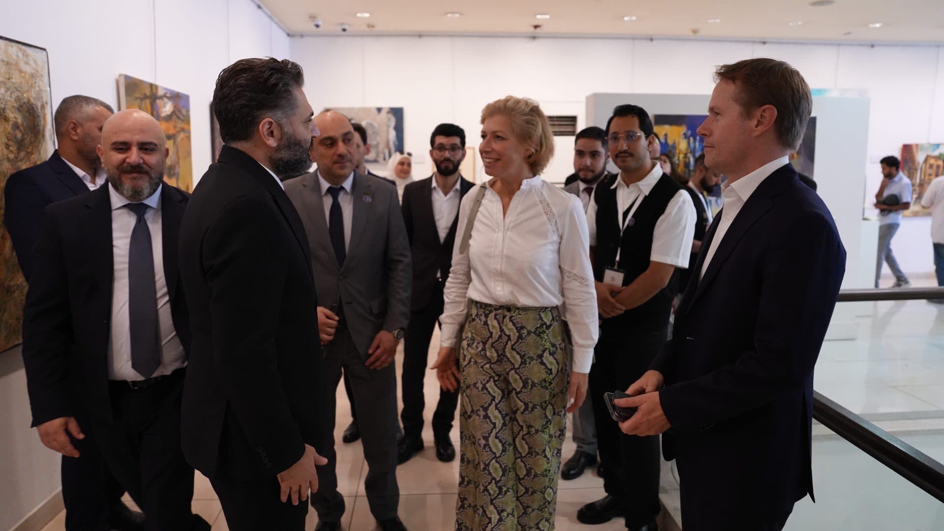 The Minister of Culture opens the “Art Athar” exhibition at the National Center for Visual Arts in Damascus
