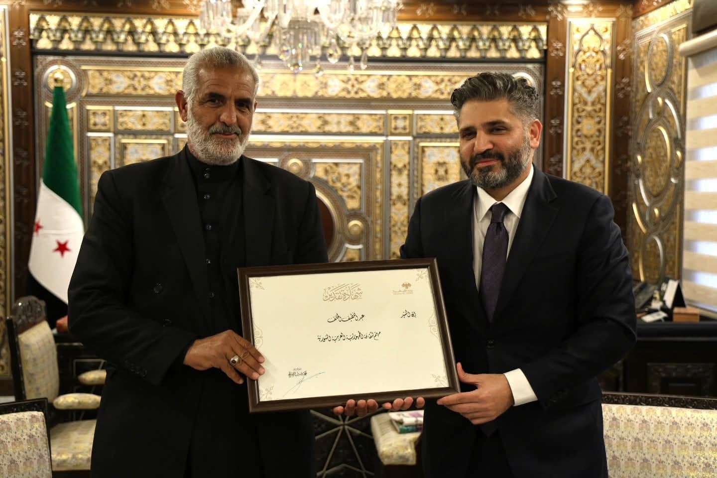وزير الثقافة يكرم حارس موقع هرقلة الأثري عبد اللطيف الخلف وزوجته