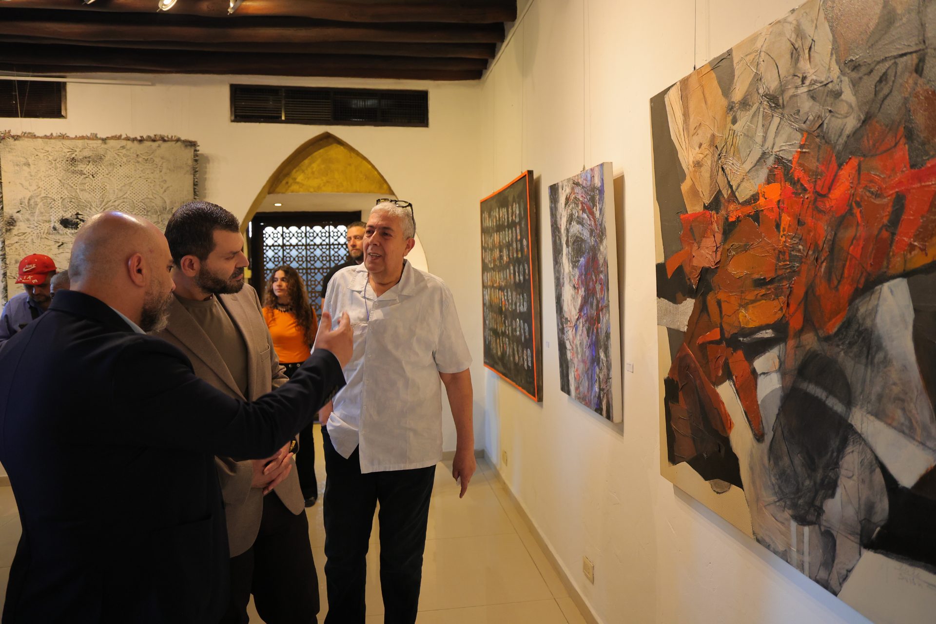 Sponsored by the Ministry of Culture.. 34 artists present Syrian plastic experiences in the “Damascus Brings Us Together” exhibition - 1